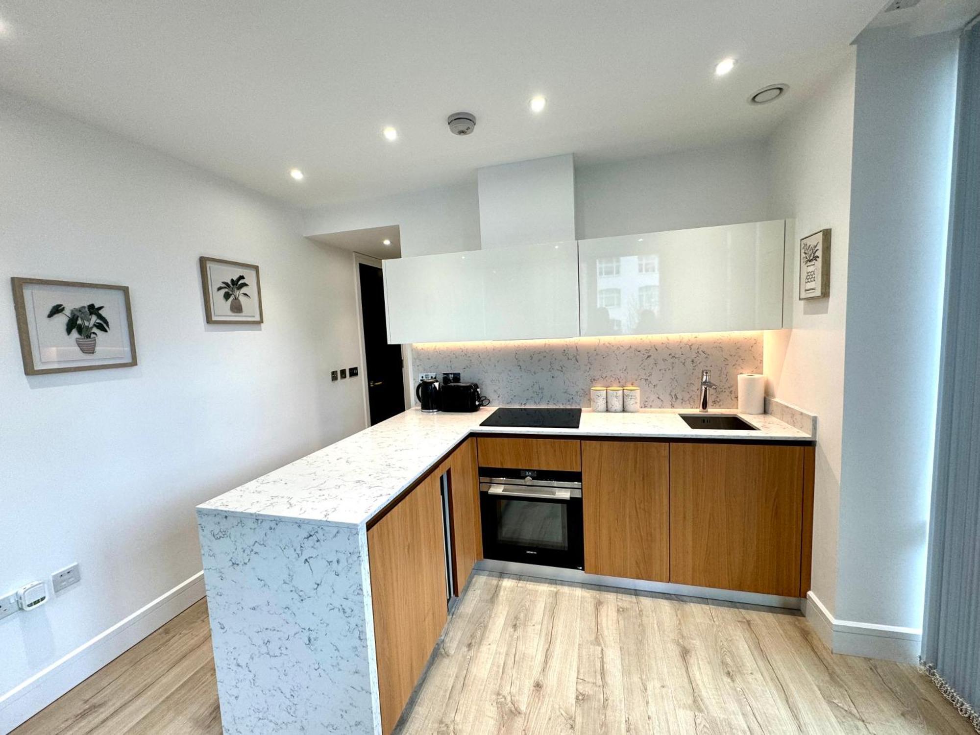 Apartament Tower Bridge, London Luxury Flat With Beautiful Garden Views Zewnętrze zdjęcie
